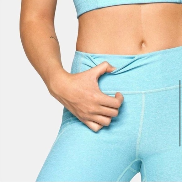 Outdoor Voices 7/8 High Rise Warmup Leggings in Pool Blue - Picture 3 of 15